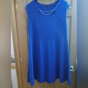 Blue dress with gold chain